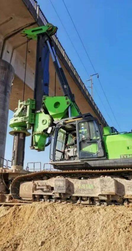 施工現(xiàn)場拍圖