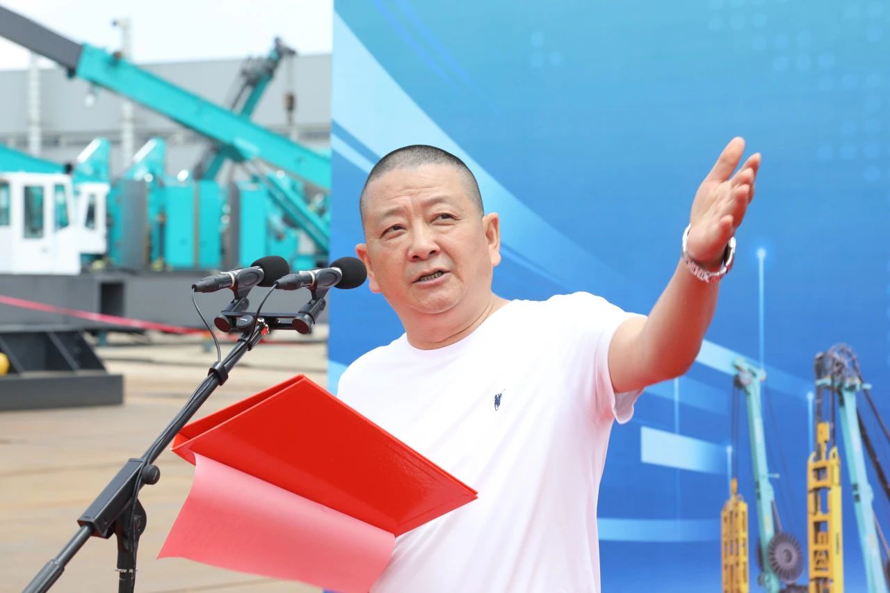 “破紀(jì)錄王者”再出征！山河智能SWDM800旋挖鉆機(jī)成功交機(jī)